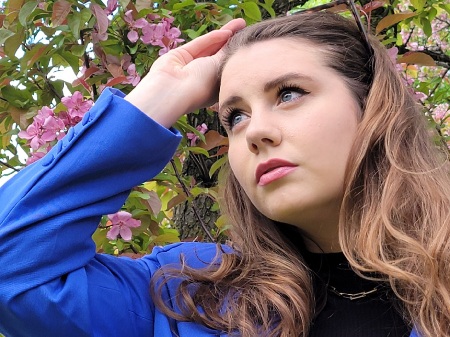 An Intimate Photoshoot with Cherry&nbsp;Blossoms