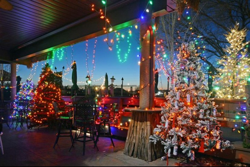 The Only Lounge in Minneapolis to Celebrate Christmas Through&nbsp;January